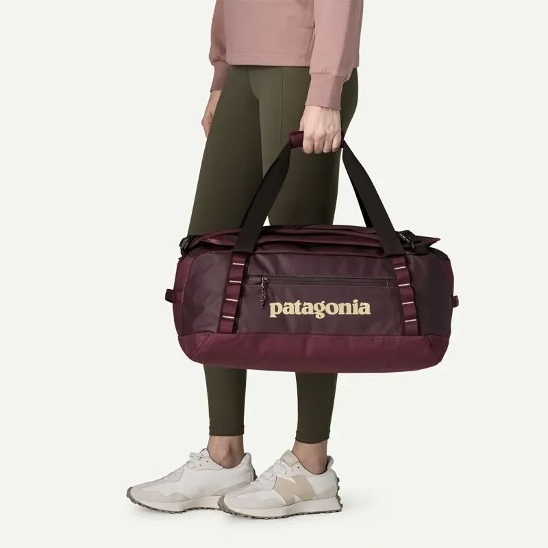 Patagonia Black Hole 40L Duffel in Berry Fig-3