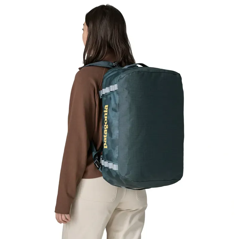 Patagonia Black Hole 40L Duffel in Sastrugi: Summit Blue-1