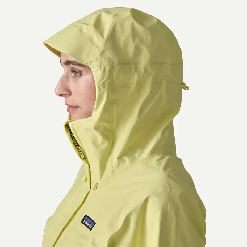 Patagonia Women's Torrentshell 3L Rain Jacket in Vellum Green-5