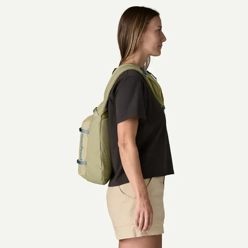 Patagonia Atom 8l Sling Bag in Weathered Stone-5