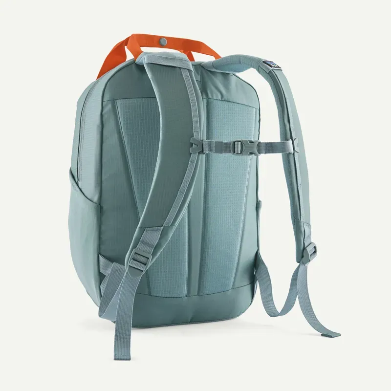 Patagonia Atom 20l Tote Pack in Blue Sage-1