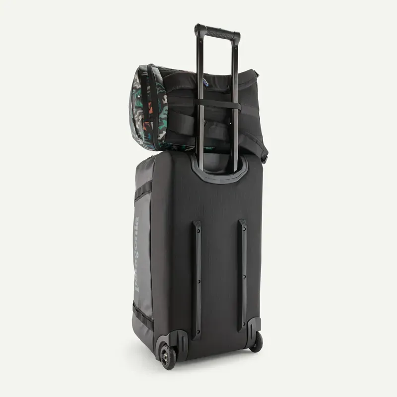 Patagonia Black Hole 25l Pack in Kaleido Black-2