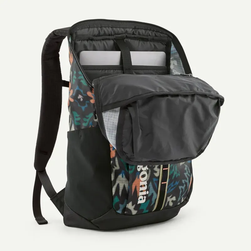 Patagonia Black Hole 25l Pack in Kaleido Black-3