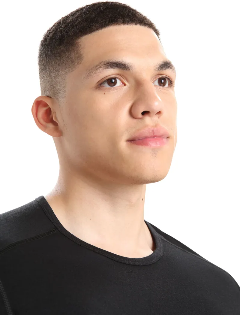 Men's Merino 200 Oasis Short Sleeve Crewe Thermal Top in Black-2