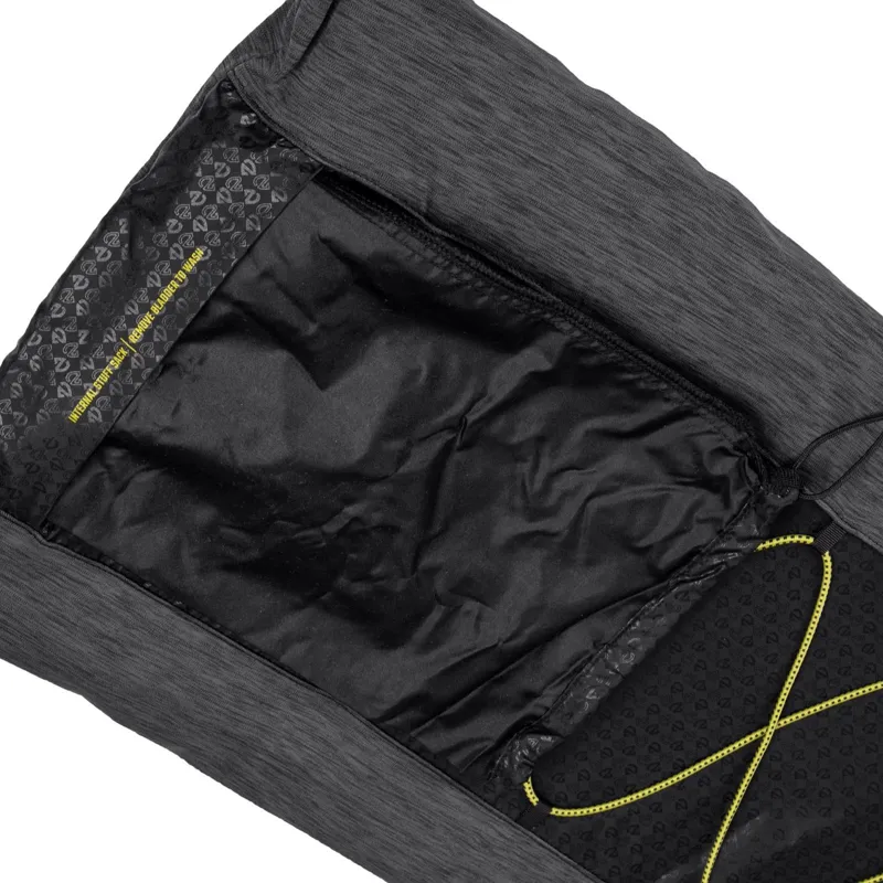 Fillo Wide in Black Pearl/Birch Bud-9