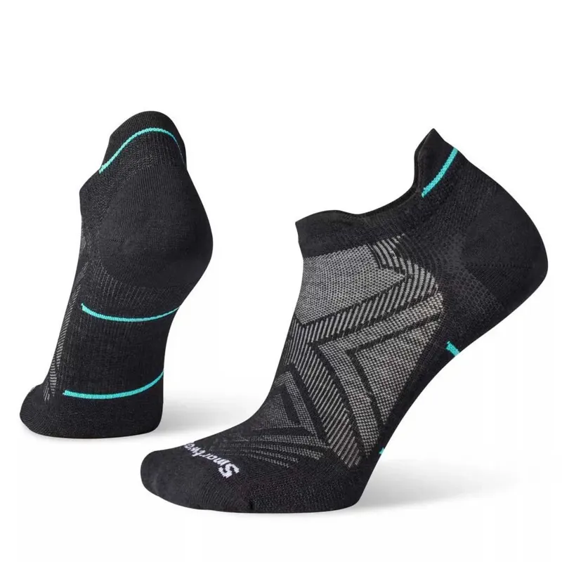 Women's Run Zero Cushion Low Ankle Socks in Black-1