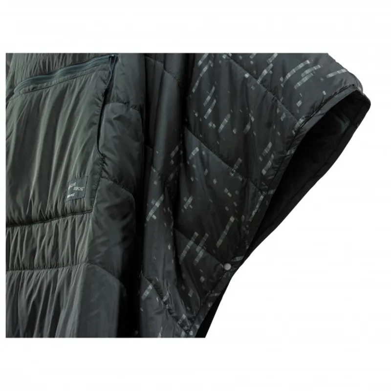 Therm-a-Rest Honcho Poncho in Black Forest Print-5