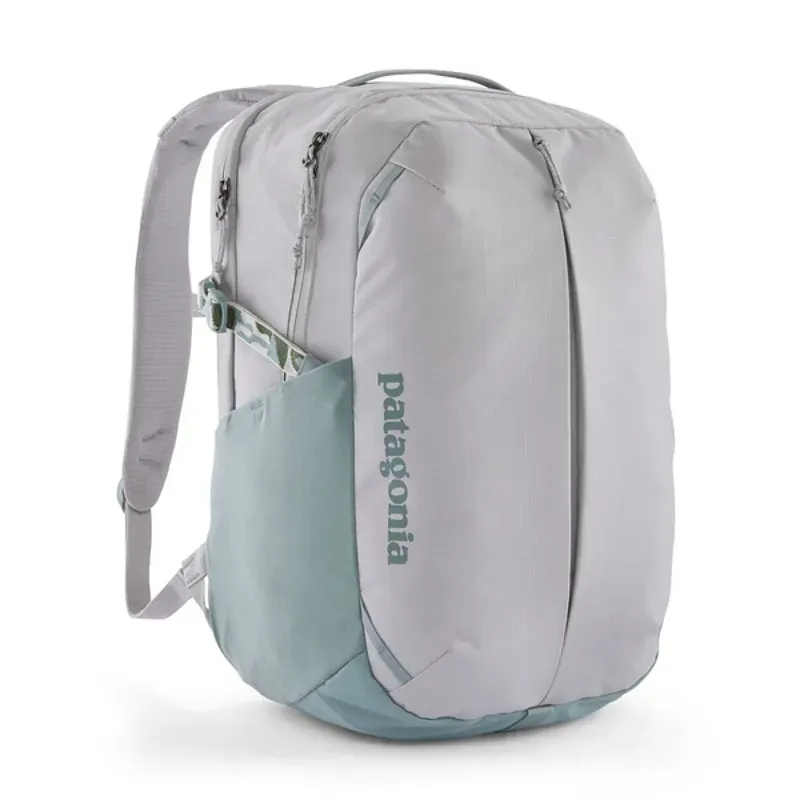 Patagonia Refugio 26l Day Pack in Crisp Grey